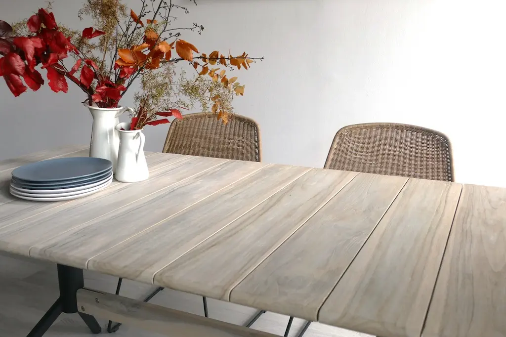 Vintage Table (140 cm)